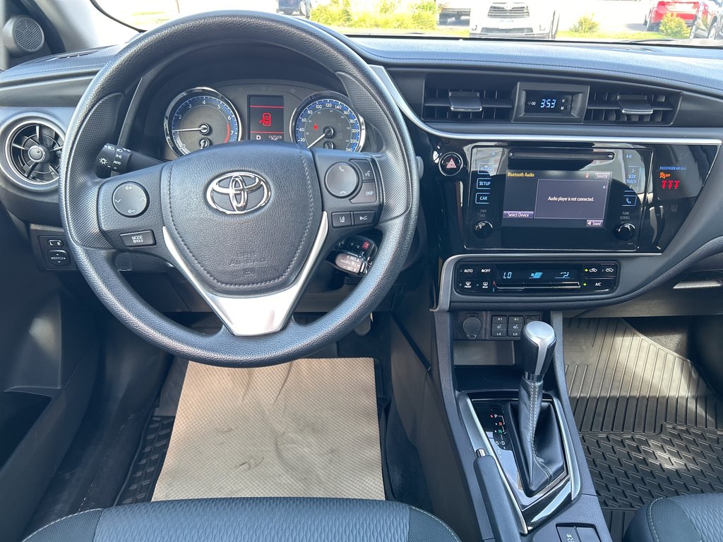 2019  Corolla LE CVT in Niagara Falls, Ontario - 13 - w1024h768px