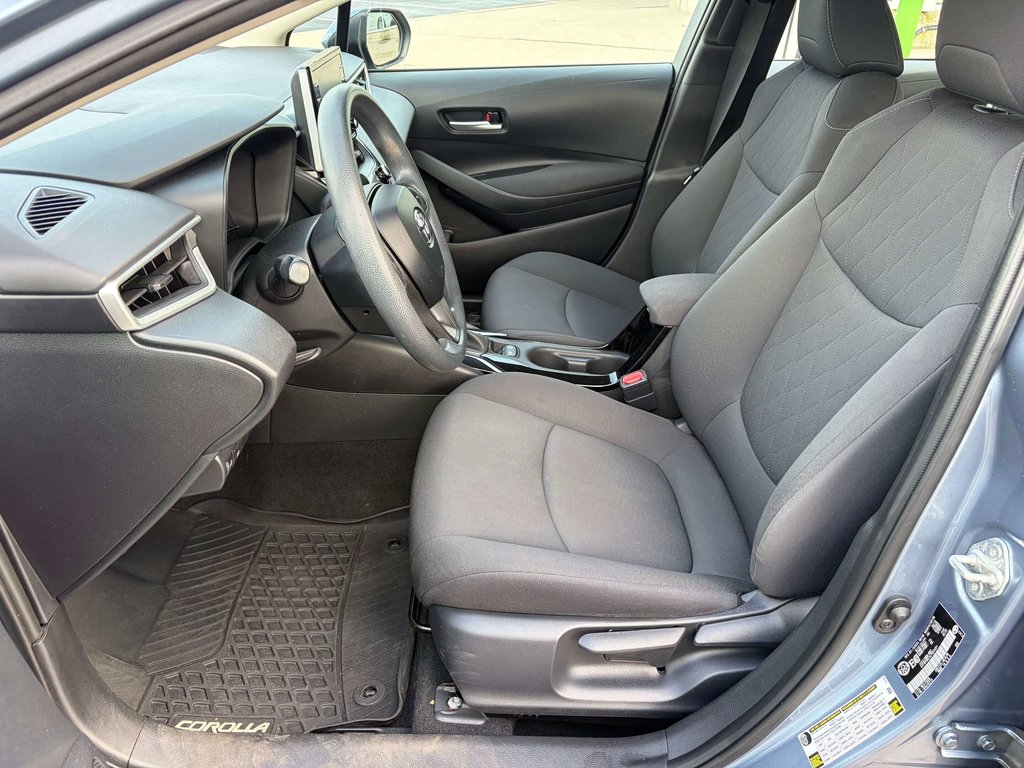 2020 Toyota Corolla LE in Niagara Falls, Ontario - 10 - w1024h768px