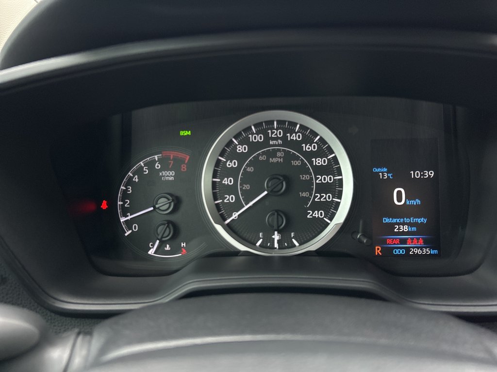 2021 Toyota Corolla LE in Niagara Falls, Ontario - 17 - w1024h768px