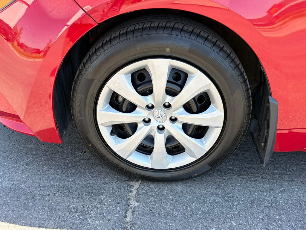 2021 Toyota Corolla LE in Niagara Falls, Ontario - 17 - w1024h768px