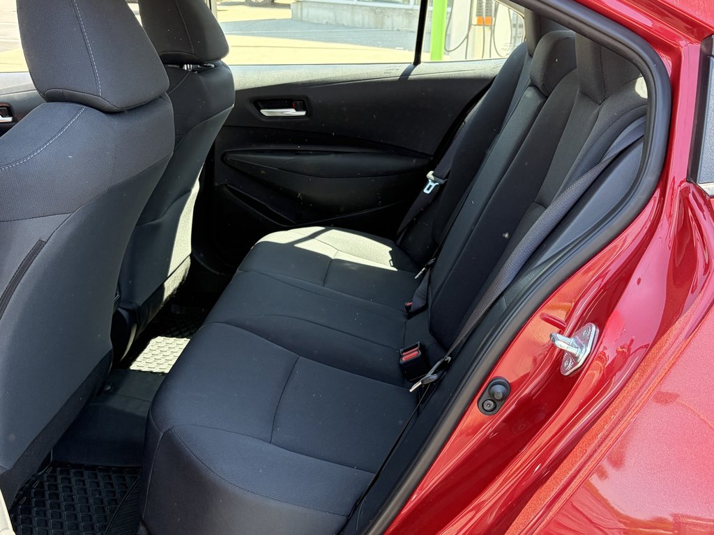 2021 Toyota Corolla LE in Niagara Falls, Ontario - 11 - w1024h768px