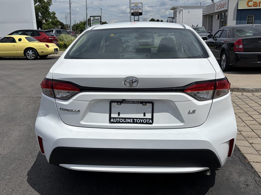 2021 Toyota Corolla LE in Niagara Falls, Ontario - 4 - w1024h768px