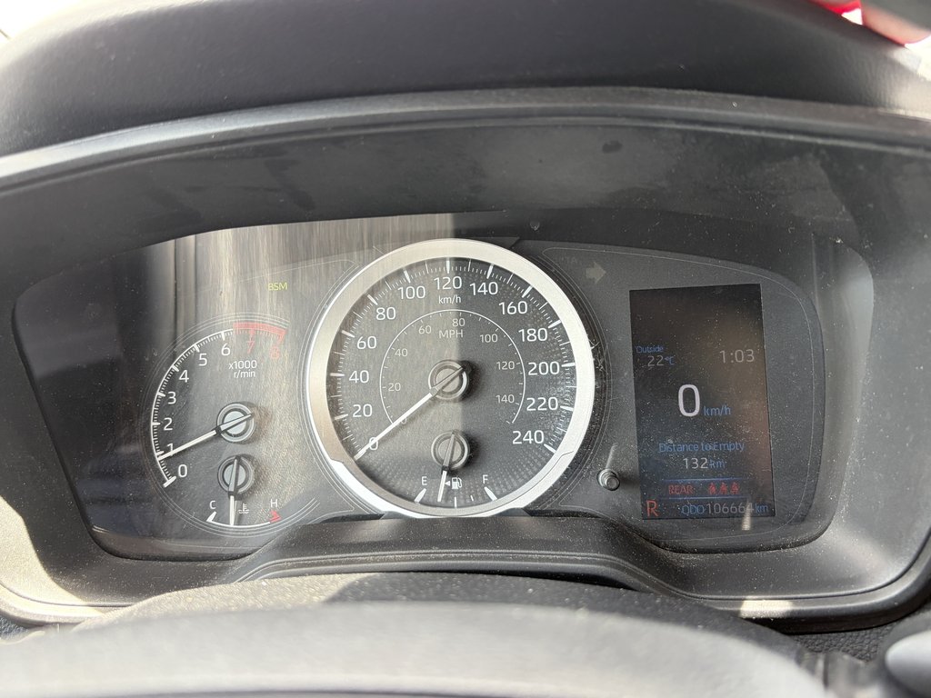 2021 Toyota Corolla LE in Niagara Falls, Ontario - 14 - w1024h768px