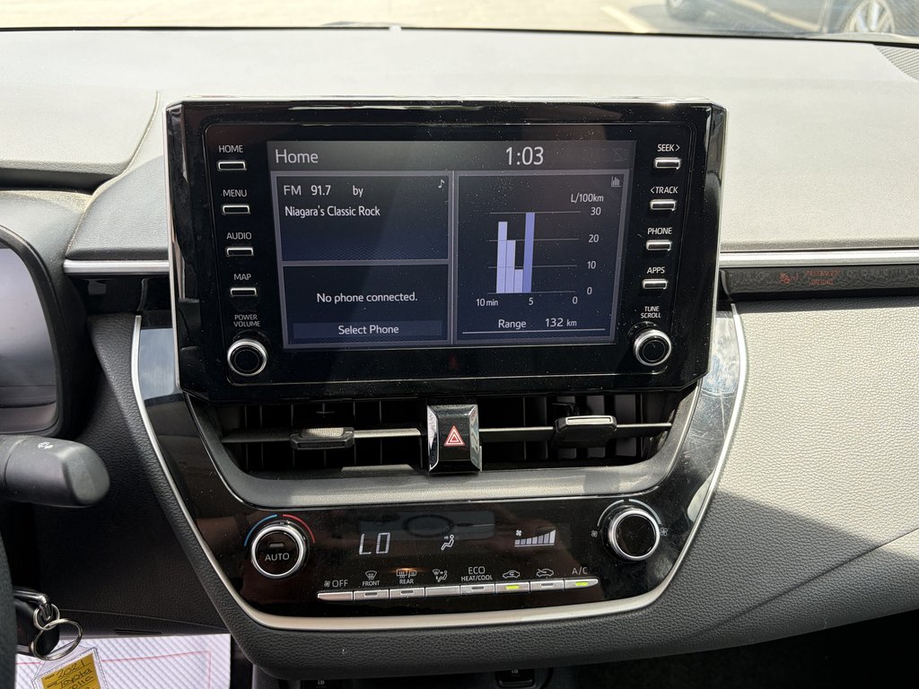2021 Toyota Corolla LE in Niagara Falls, Ontario - 12 - w1024h768px