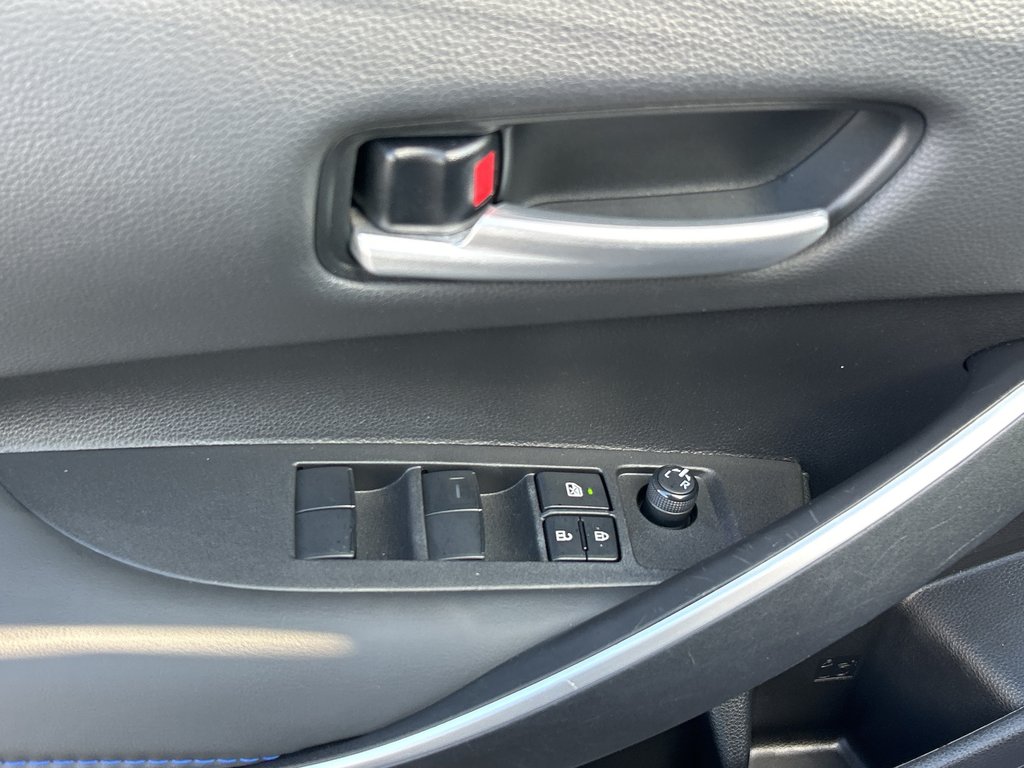 2022 Toyota Corolla SE in Niagara Falls, Ontario - 9 - w1024h768px