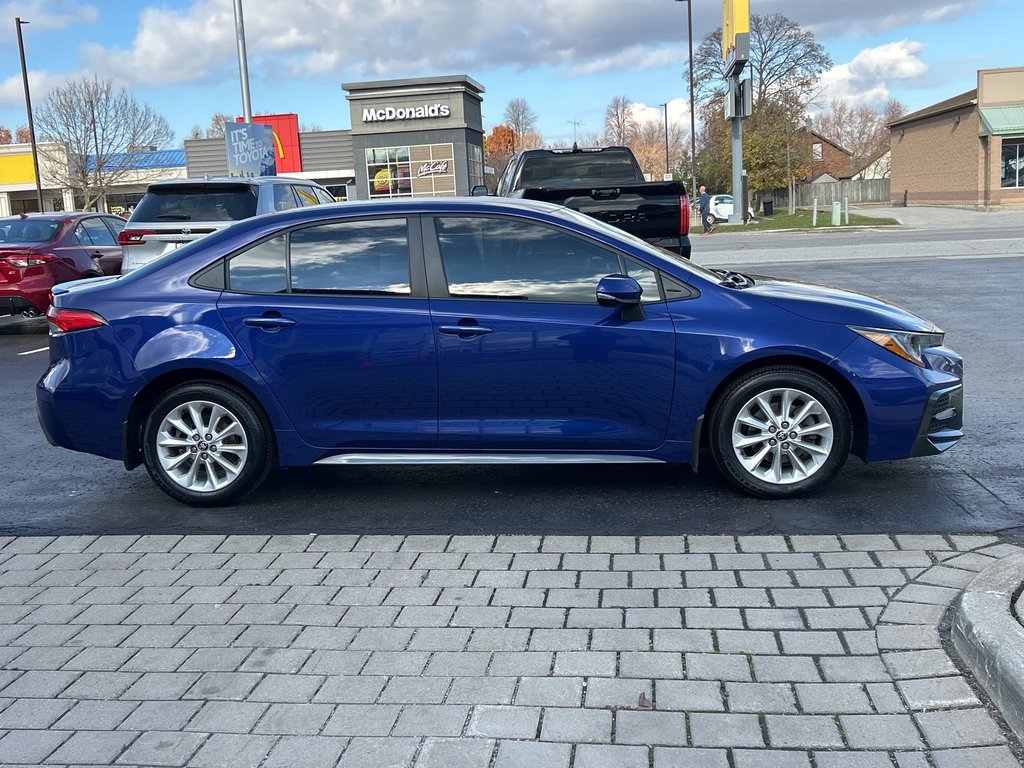 2022 Toyota Corolla SE in Niagara Falls, Ontario - 6 - w1024h768px