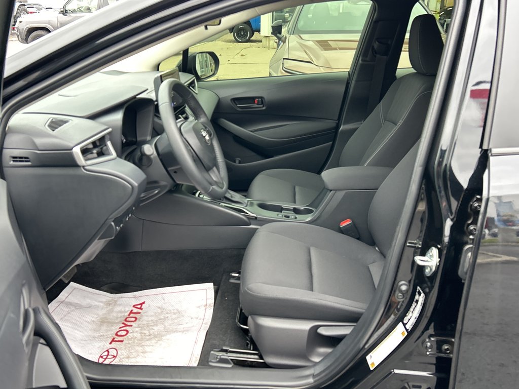 2024 Toyota Corolla in Niagara Falls, Ontario - 10 - w1024h768px