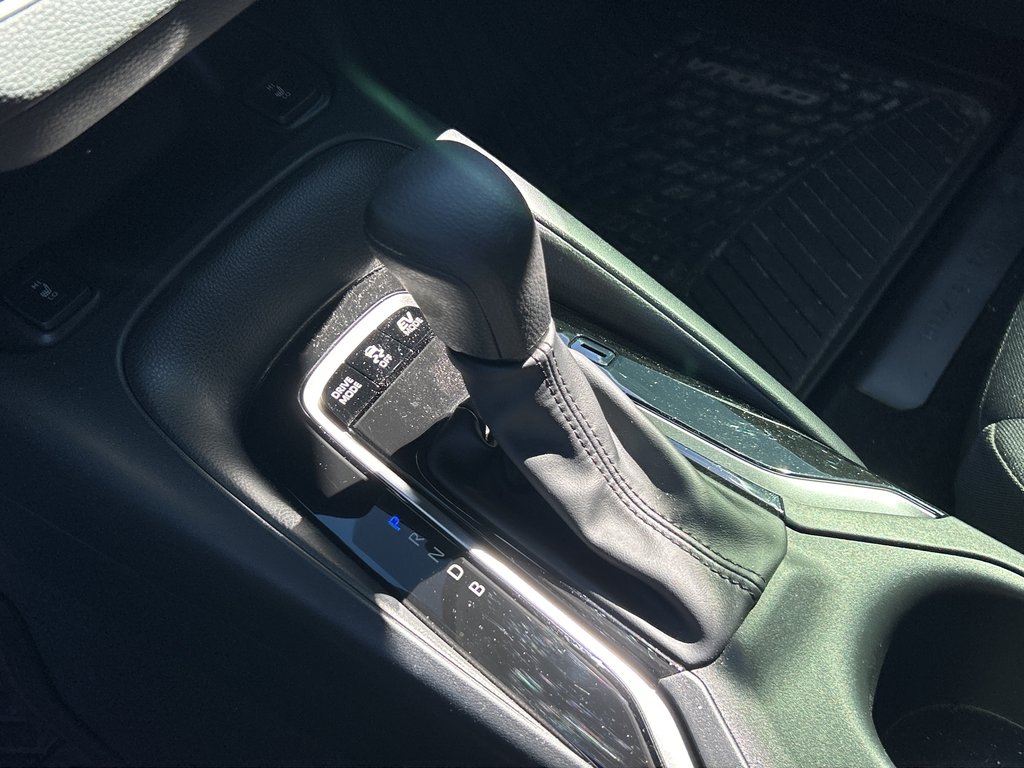 2024 Toyota Corolla Hybrid LE in Niagara Falls, Ontario - 16 - w1024h768px