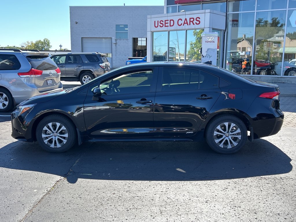 2024 Toyota Corolla Hybrid LE in Niagara Falls, Ontario - 2 - w1024h768px