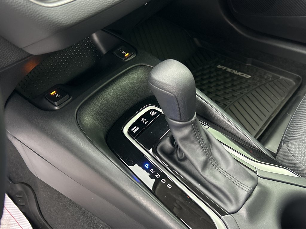 2024 Toyota Corolla in Niagara Falls, Ontario - 15 - w1024h768px