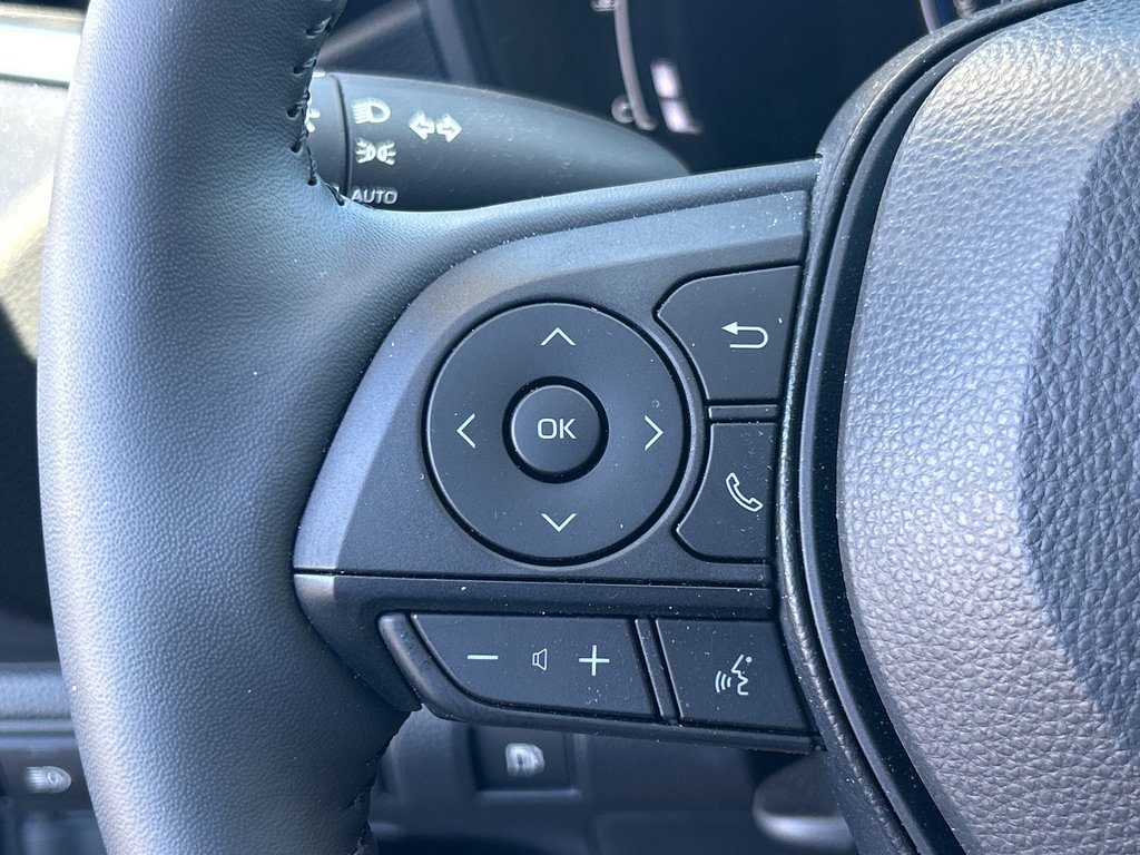 2024 Toyota Corolla Hybrid LE in Niagara Falls, Ontario - 14 - w1024h768px