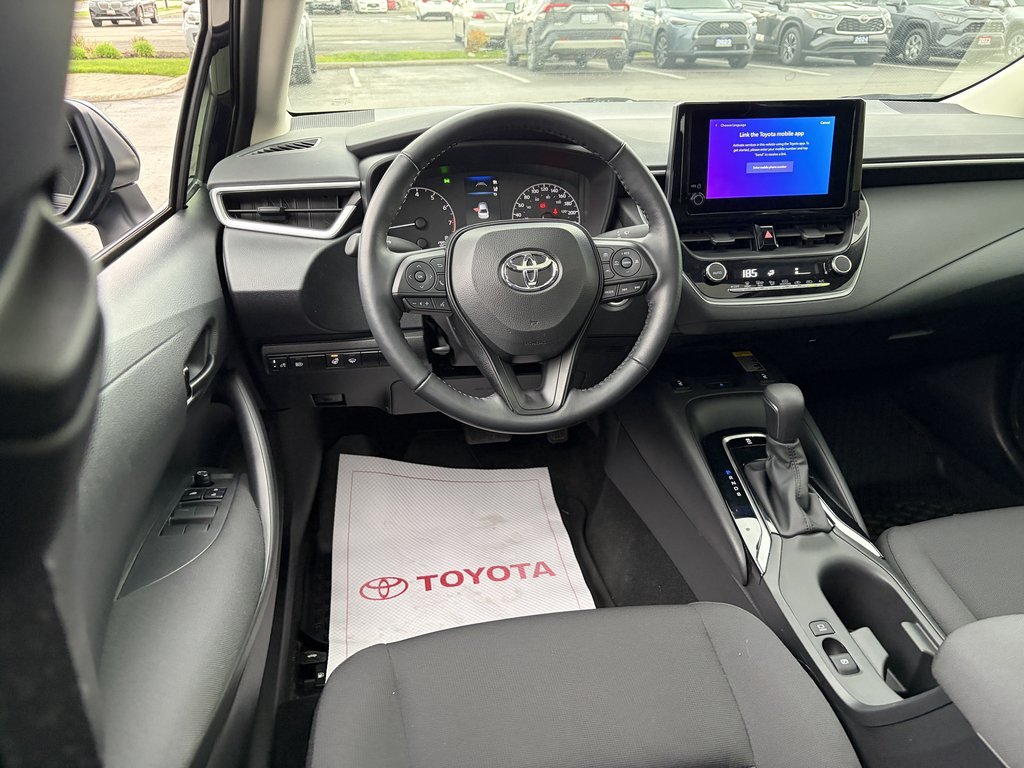 2024 Toyota Corolla LE in Niagara Falls, Ontario - 13 - w1024h768px