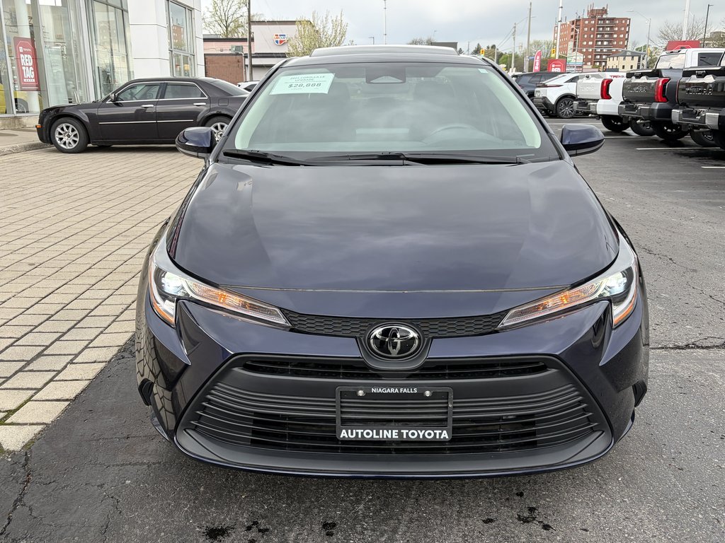 2024 Toyota Corolla LE in Niagara Falls, Ontario - 7 - w1024h768px