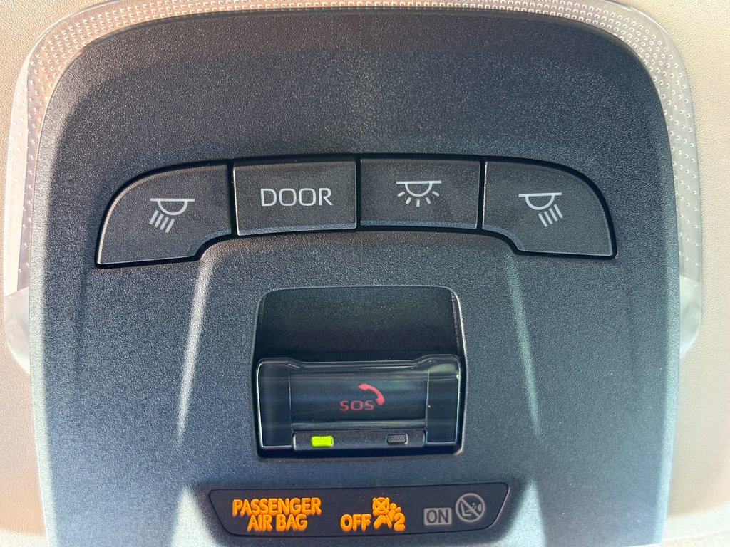2024 Toyota Corolla Hybrid LE in Niagara Falls, Ontario - 20 - w1024h768px