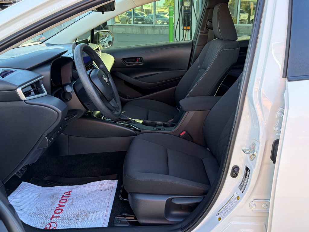 2024 Toyota Corolla Hybrid LE in Niagara Falls, Ontario - 9 - w1024h768px