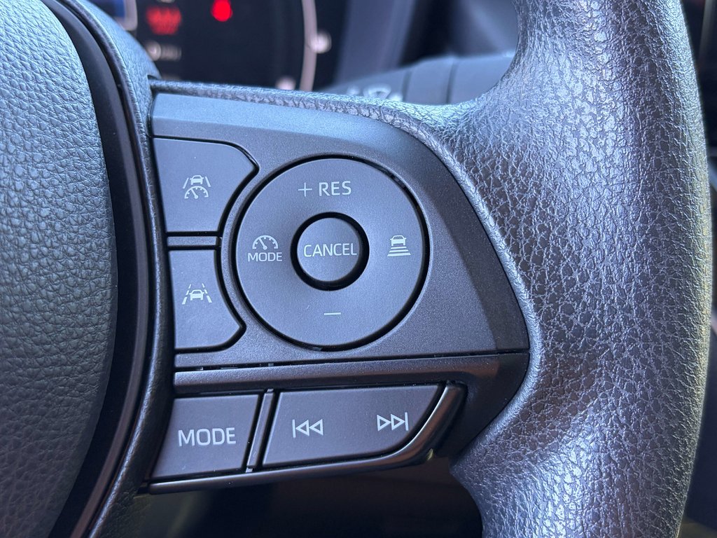 2024 Toyota Corolla Hybrid LE in Niagara Falls, Ontario - 22 - w1024h768px