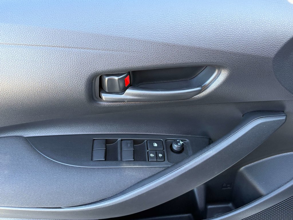 2024 Toyota Corolla Hybrid LE in Niagara Falls, Ontario - 11 - w1024h768px