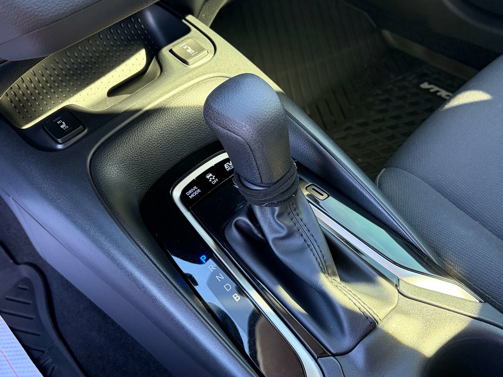 2024 Toyota Corolla Hybrid LE in Niagara Falls, Ontario - 16 - w1024h768px