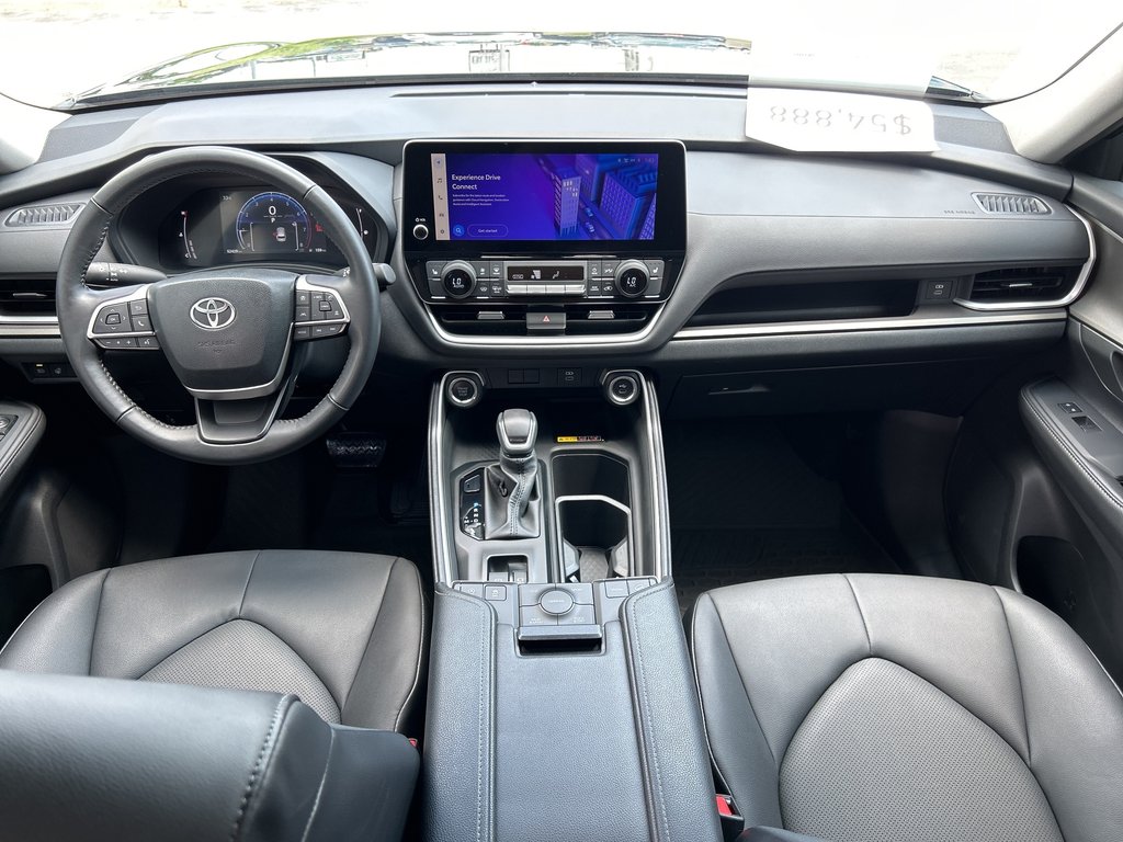 2024 Toyota Grand Highlander XLE in Niagara Falls, Ontario - 16 - w1024h768px