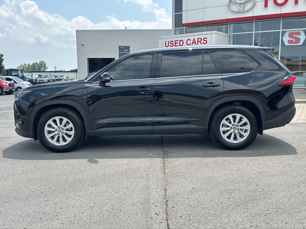 2024 Toyota Grand Highlander XLE in Niagara Falls, Ontario - 2 - w1024h768px