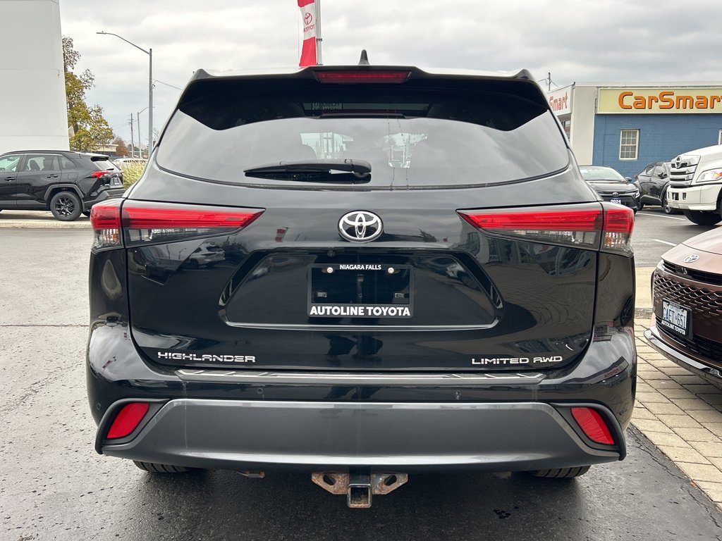 2021 Toyota Highlander Limited in Niagara Falls, Ontario - 4 - w1024h768px