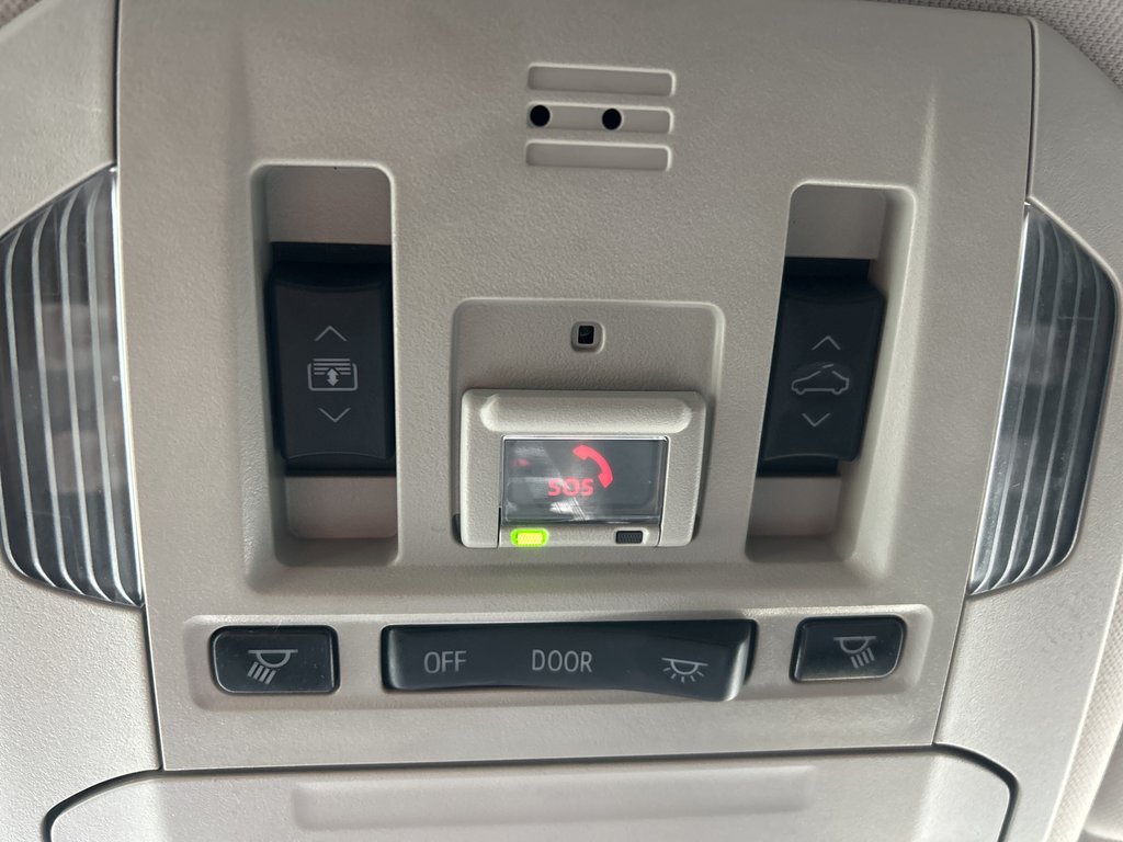 2021 Toyota Highlander Limited in Niagara Falls, Ontario - 25 - w1024h768px