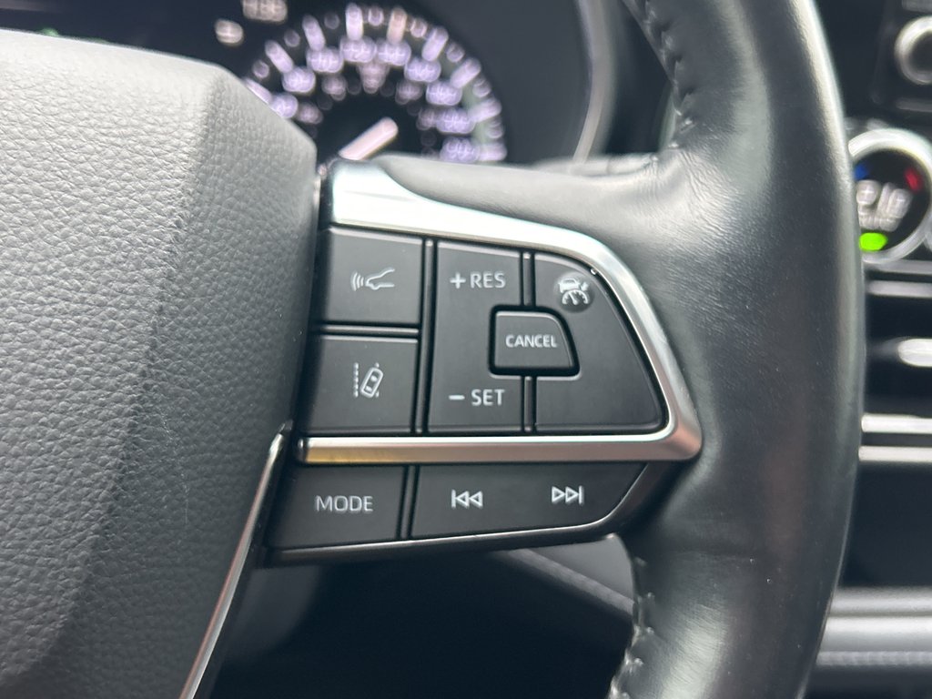 2021 Toyota Highlander Limited in Niagara Falls, Ontario - 19 - w1024h768px