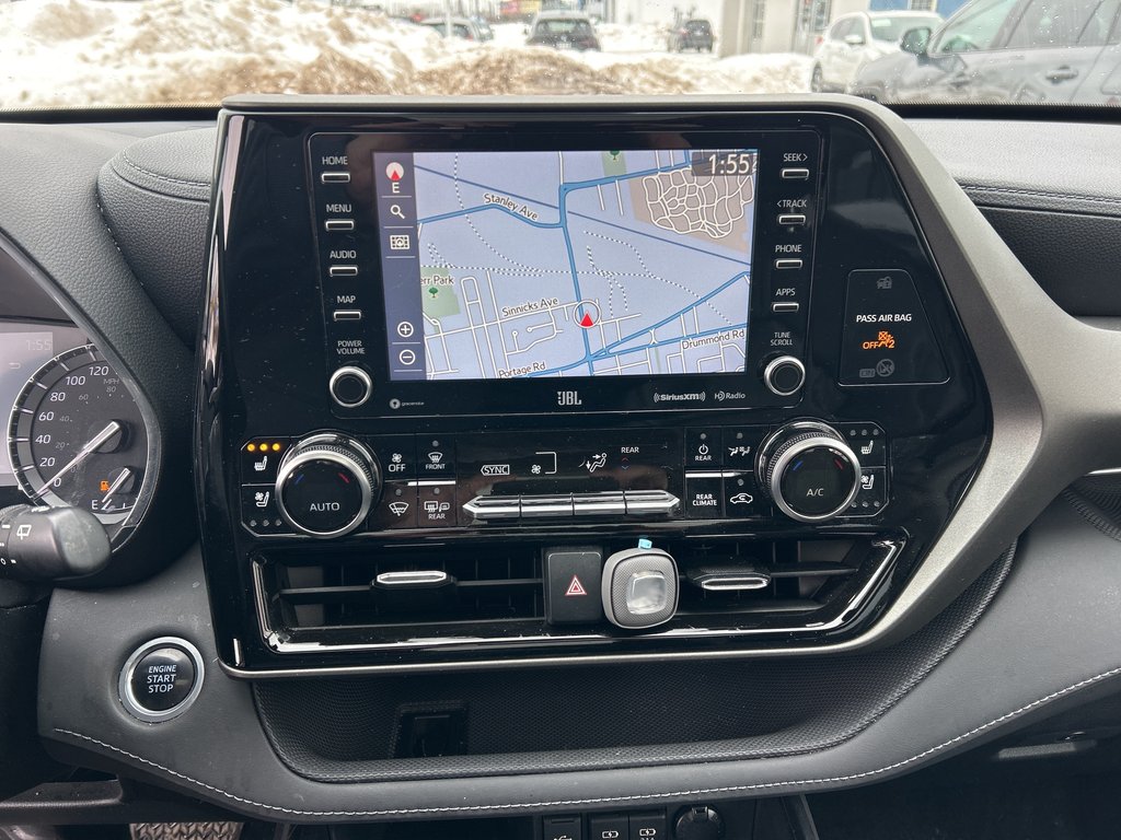 2021 Toyota Highlander Limited in Niagara Falls, Ontario - 18 - w1024h768px