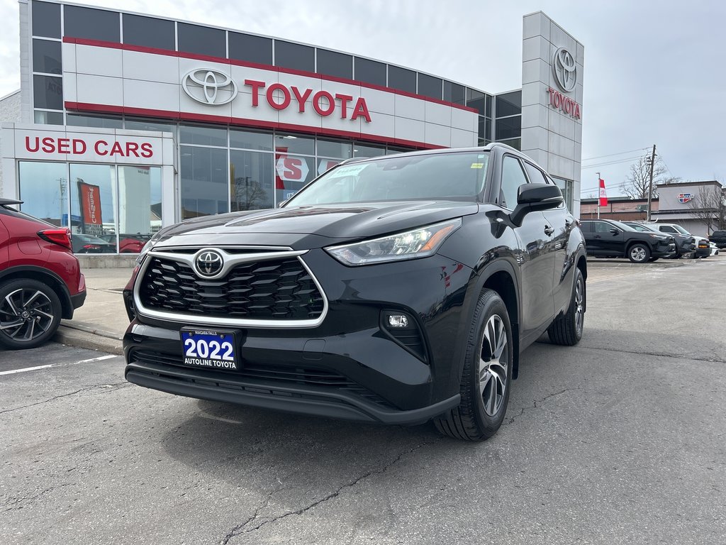 2022 Toyota Highlander XLE in Niagara Falls, Ontario - 1 - w1024h768px