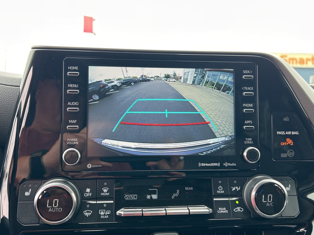 2022 Toyota Highlander XLE in Niagara Falls, Ontario - 19 - w1024h768px