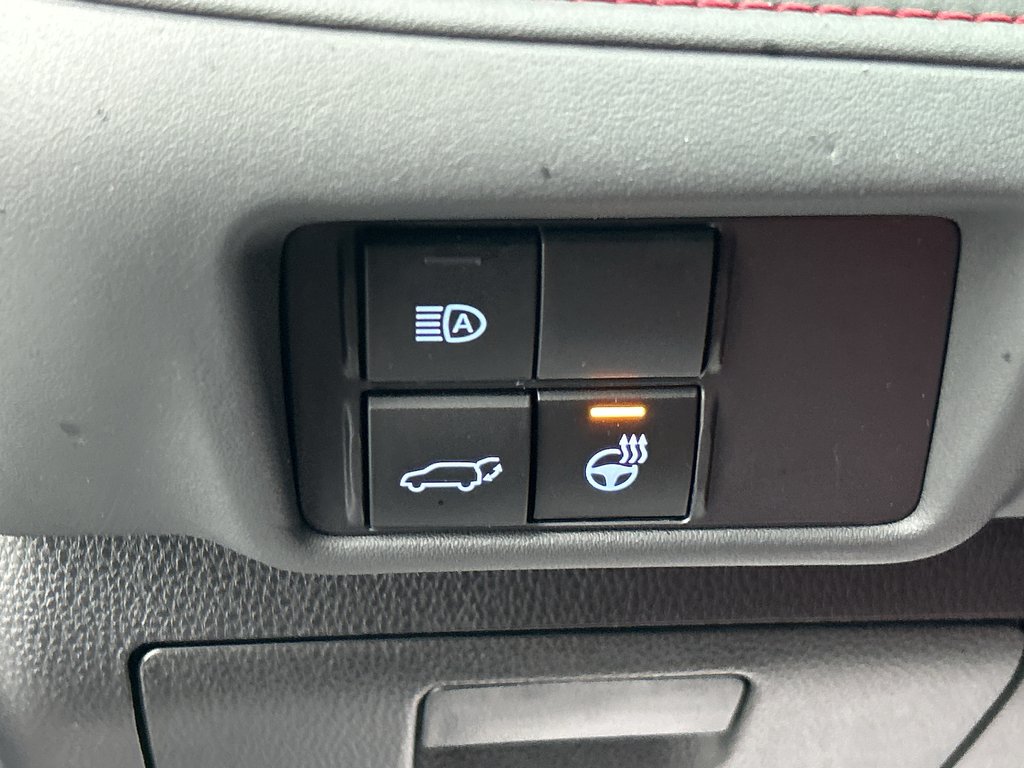 2022 Toyota Highlander XSE in Niagara Falls, Ontario - 14 - w1024h768px