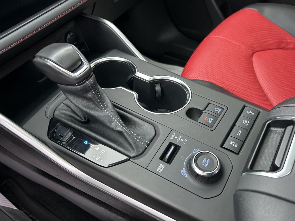 2022 Toyota Highlander XSE in Niagara Falls, Ontario - 18 - w1024h768px