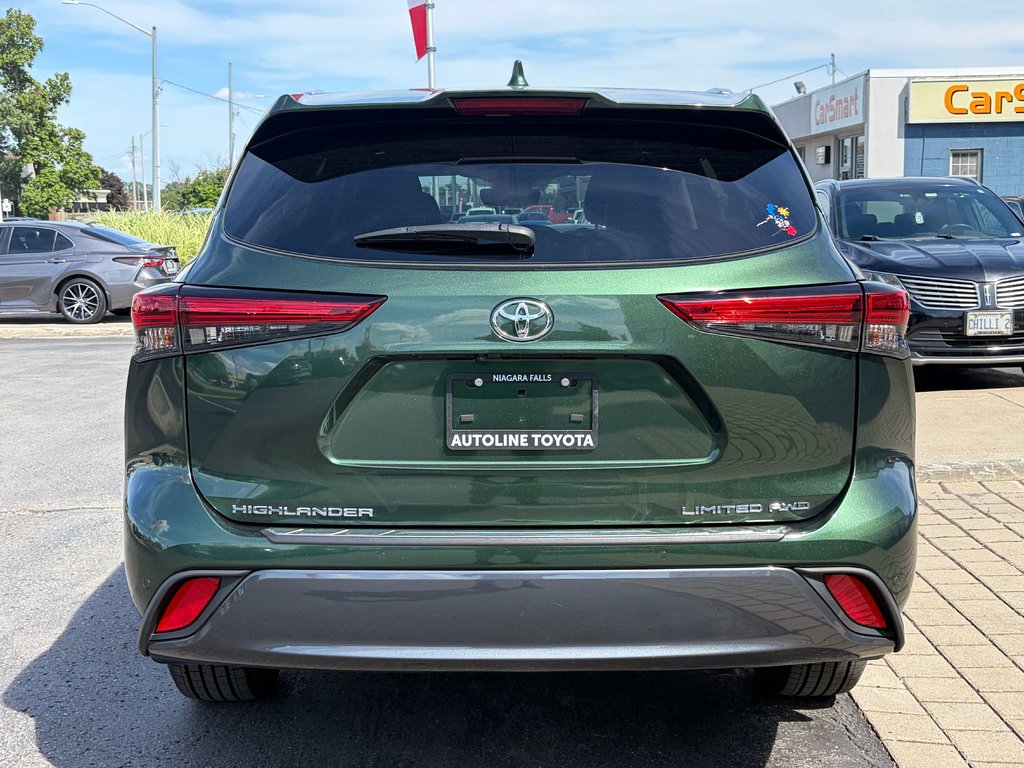 2023 Toyota Highlander Limited in Niagara Falls, Ontario - 3 - w1024h768px