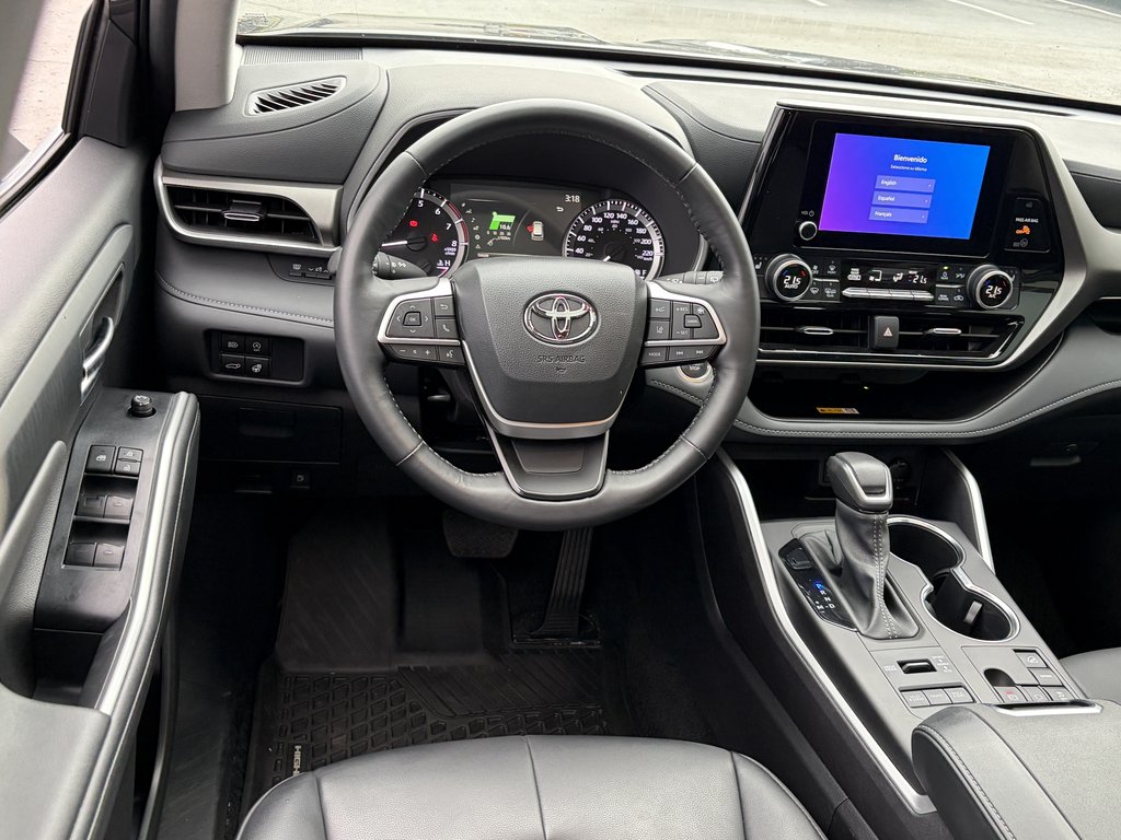 2024 Toyota Highlander XLE in Niagara Falls, Ontario - 15 - w1024h768px