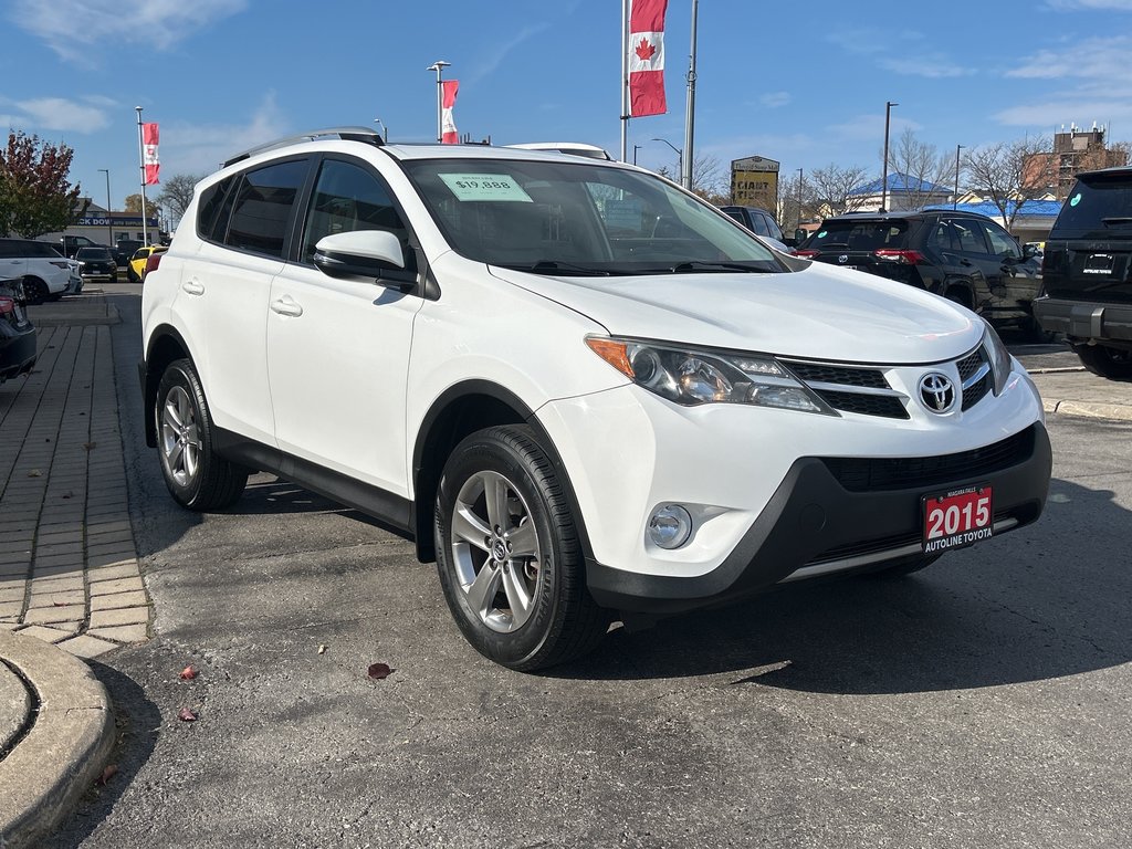 2015  RAV4 XLE in Niagara Falls, Ontario - 7 - w1024h768px