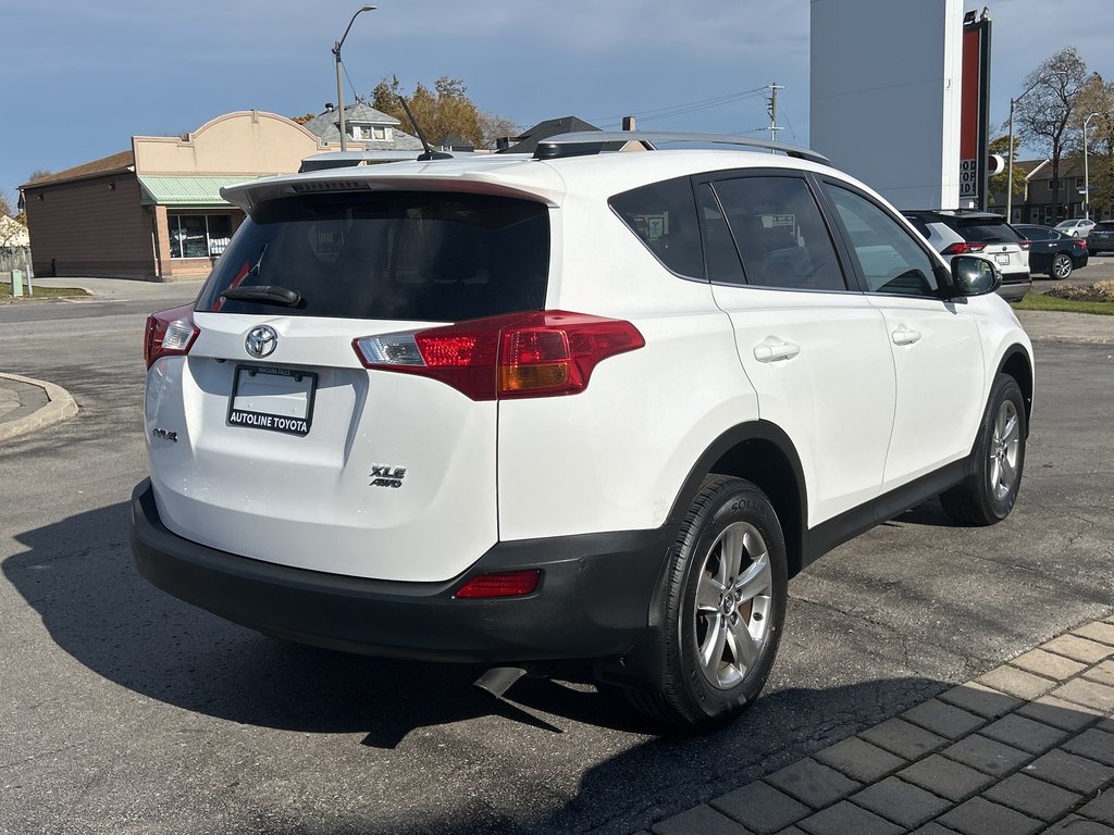 2015  RAV4 XLE in Niagara Falls, Ontario - 5 - w1024h768px