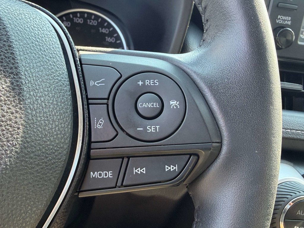 2019 Toyota RAV4 XLE in Niagara Falls, Ontario - 20 - w1024h768px