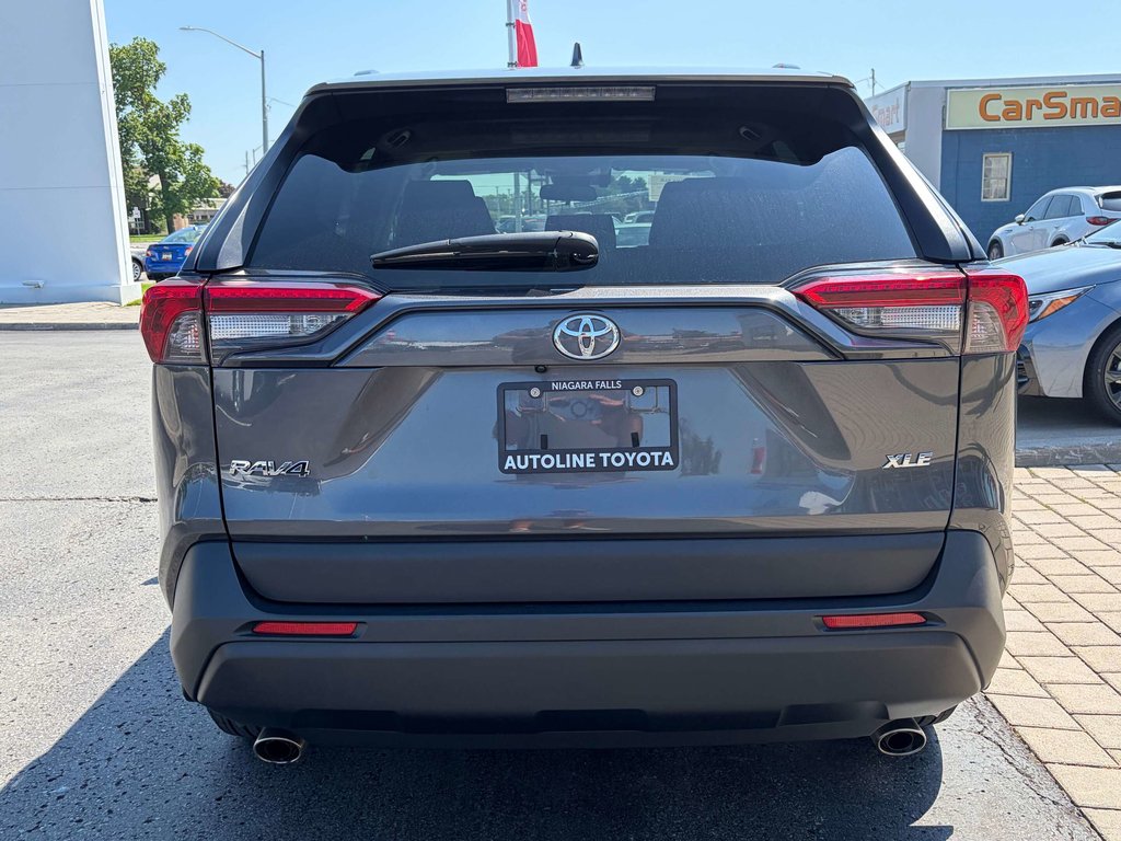 2019 Toyota RAV4 XLE in Niagara Falls, Ontario - 4 - w1024h768px