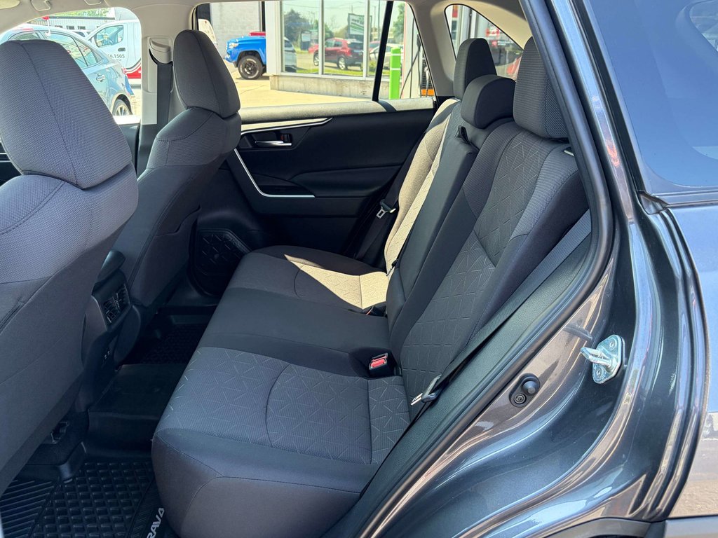 2019 Toyota RAV4 XLE in Niagara Falls, Ontario - 10 - w1024h768px