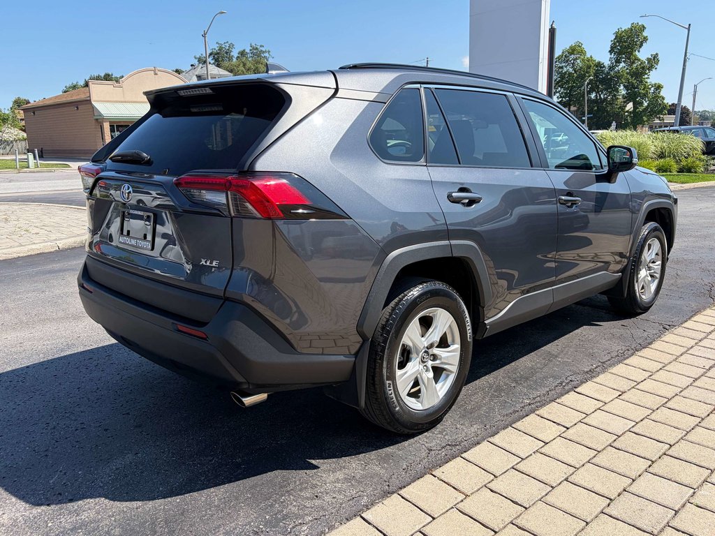 2019 Toyota RAV4 XLE in Niagara Falls, Ontario - 5 - w1024h768px