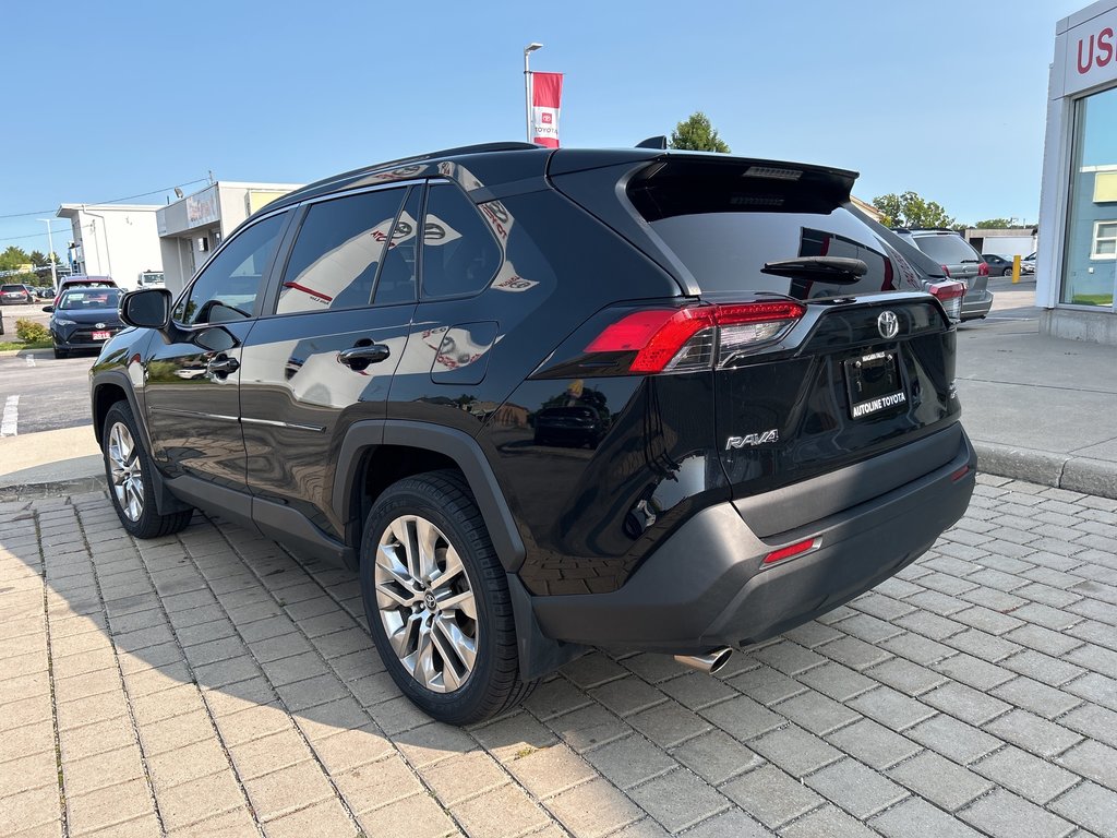 2021  RAV4 XLE in Niagara Falls, Ontario - 3 - w1024h768px