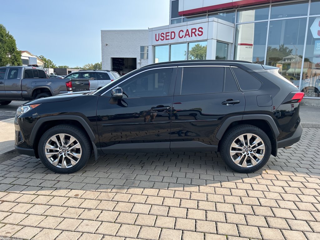 2021  RAV4 XLE in Niagara Falls, Ontario - 2 - w1024h768px