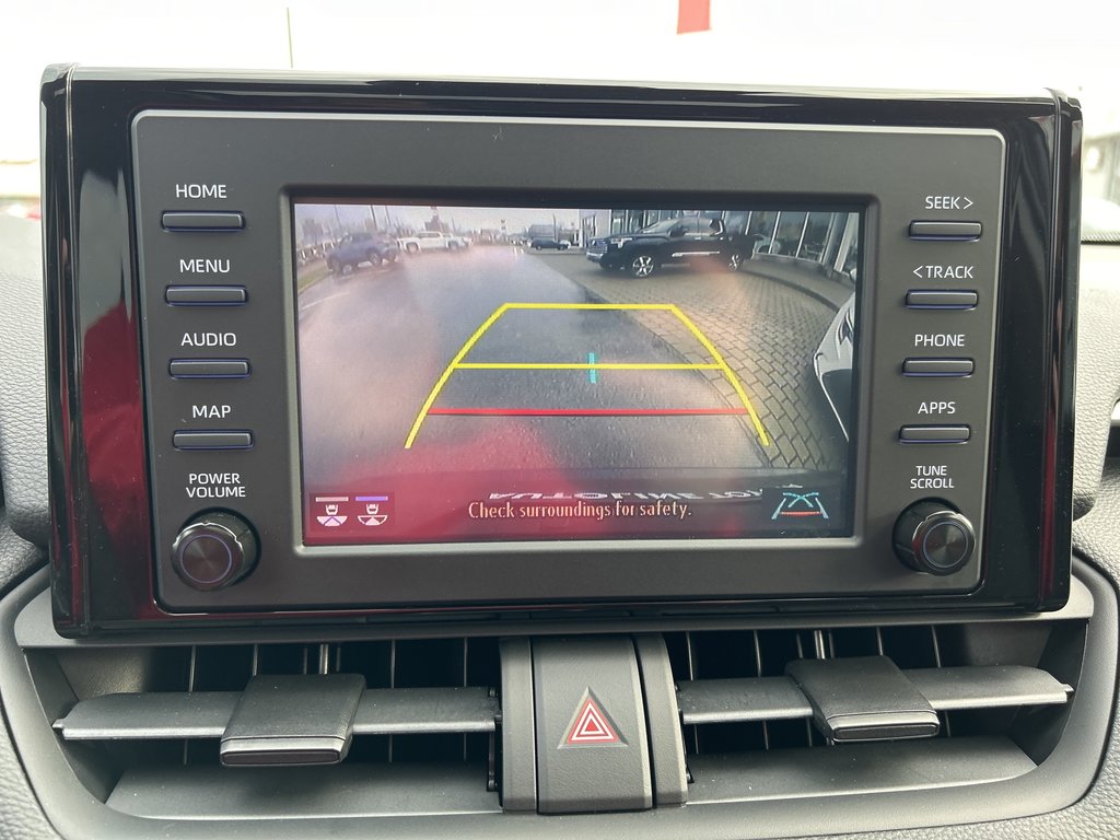 2021  RAV4 XLE in Niagara Falls, Ontario - 16 - w1024h768px