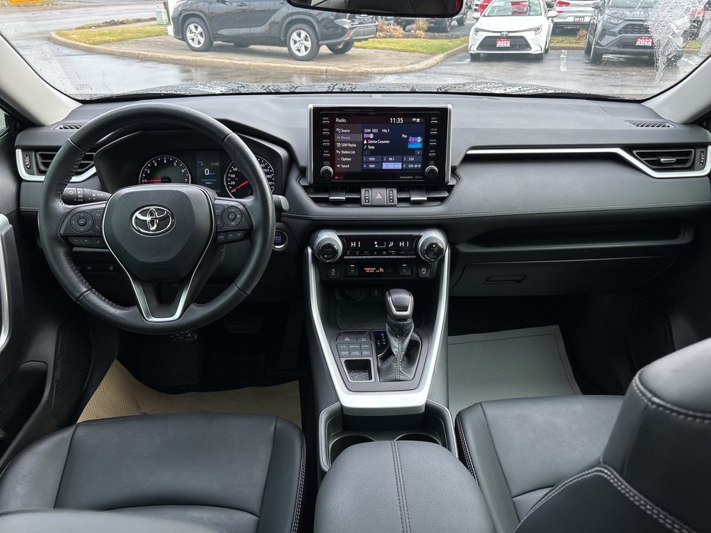 2021  RAV4 XLE in Niagara Falls, Ontario - 14 - w1024h768px