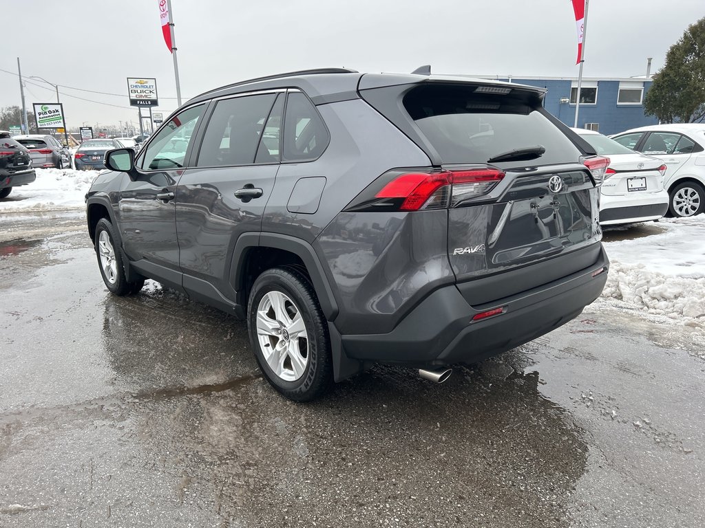 2021 Toyota RAV4 XLE in Niagara Falls, Ontario - 3 - w1024h768px