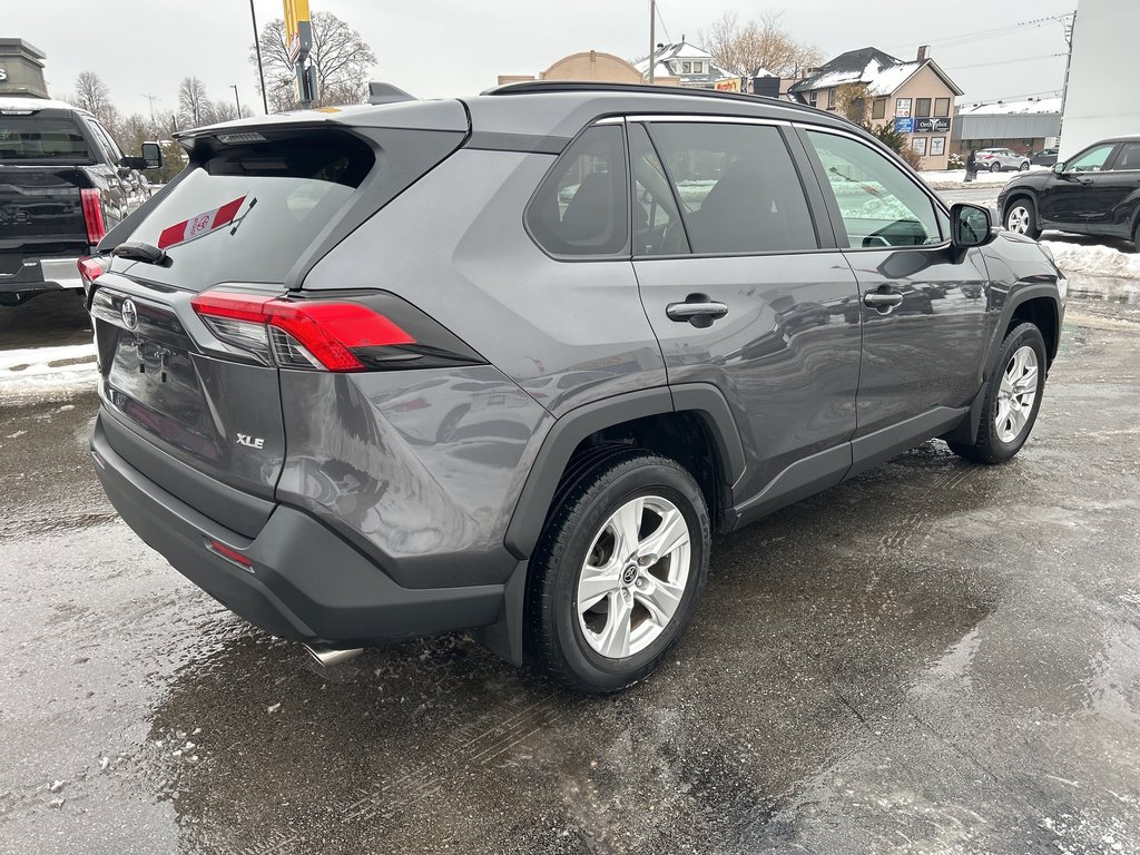 2021 Toyota RAV4 XLE in Niagara Falls, Ontario - 5 - w1024h768px