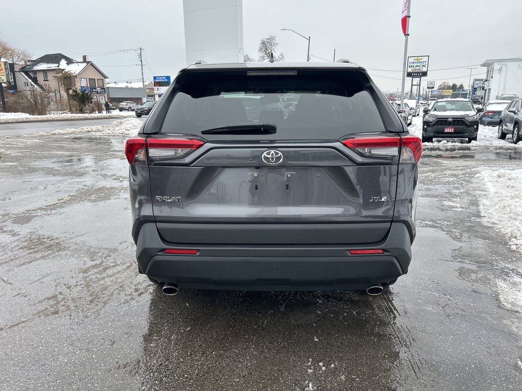 2021 Toyota RAV4 XLE in Niagara Falls, Ontario - 4 - w1024h768px