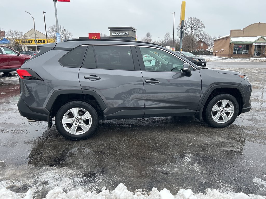 2021 Toyota RAV4 XLE in Niagara Falls, Ontario - 6 - w1024h768px