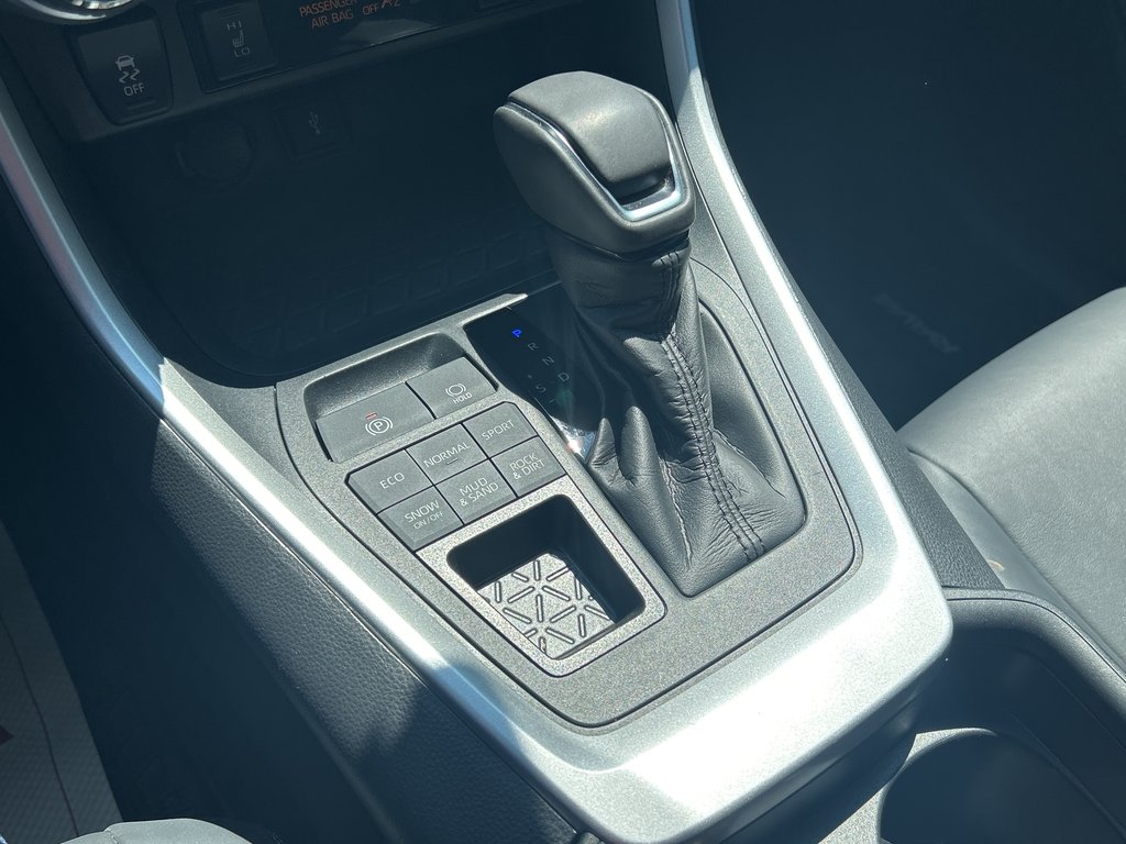 2021 Toyota RAV4 XLE in Niagara Falls, Ontario - 19 - w1024h768px
