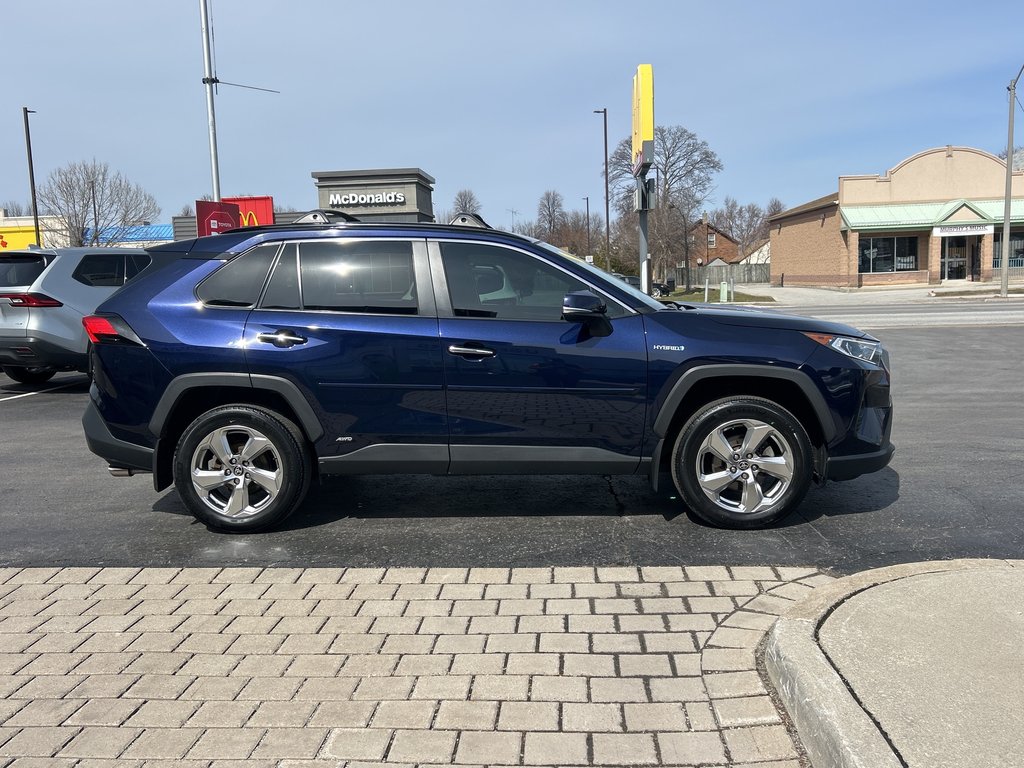 2021 Toyota RAV4 Hybrid Limited in Niagara Falls, Ontario - 7 - w1024h768px